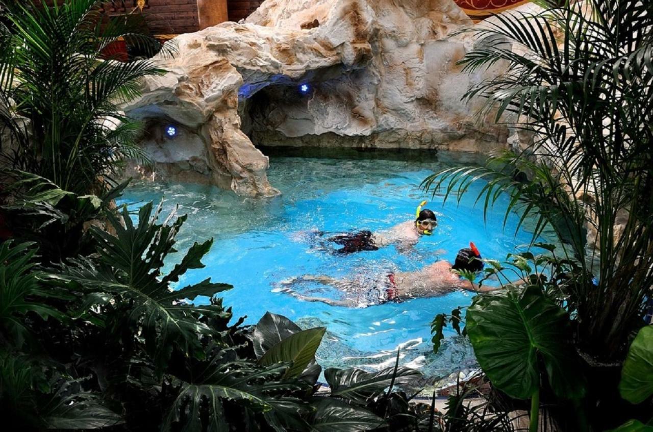 Liptovský MikulášAquarelax Liptov Tatralandiaアパートメント エクステリア 写真